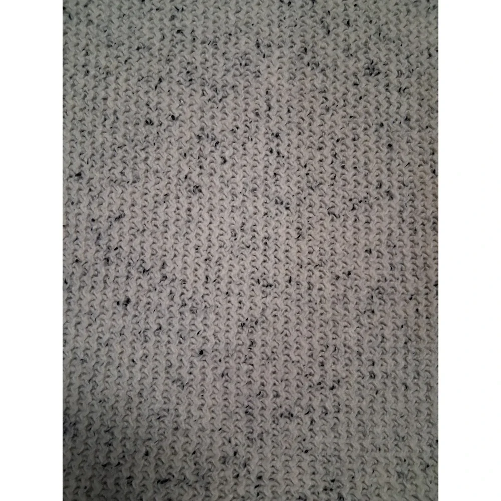 Club‎ Monaco Italian Yarn Infinity Scarf Wool Blend Chunky Fringed